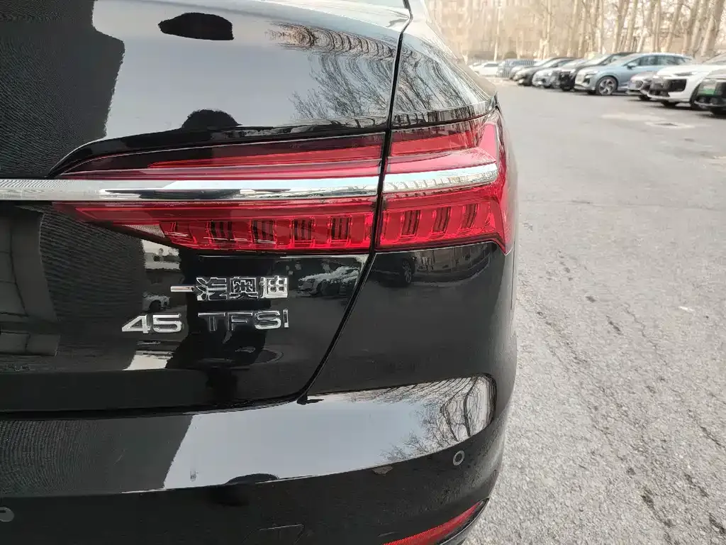 Audi A6L 2023 из CN, фото 3