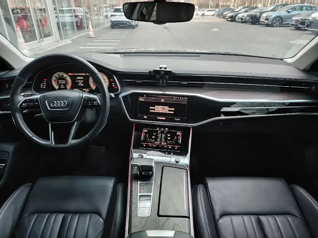 Audi A6L 2023 из CN, фото 2