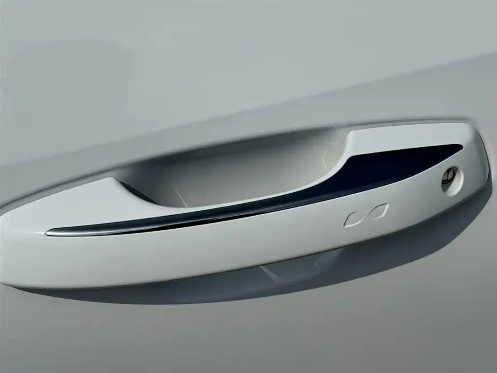 Geely Galaxy L6 — фото 2