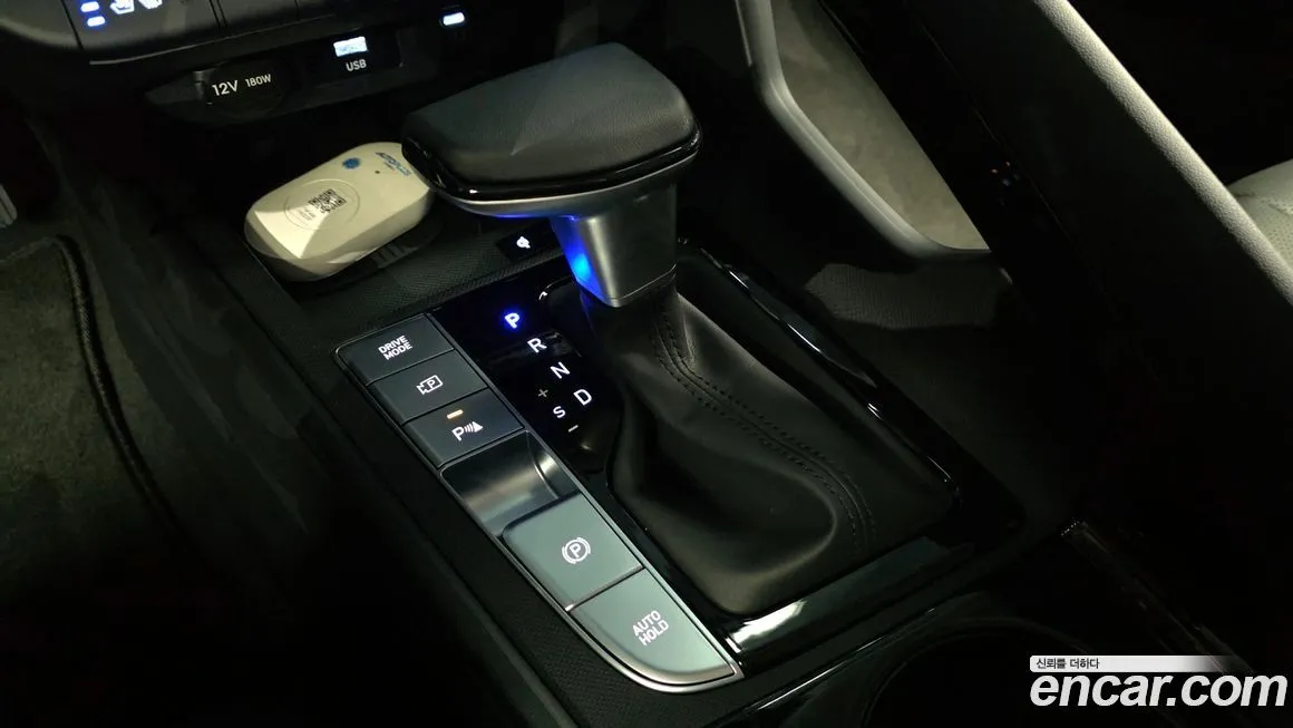 Hyundai AVANTE — фото 4