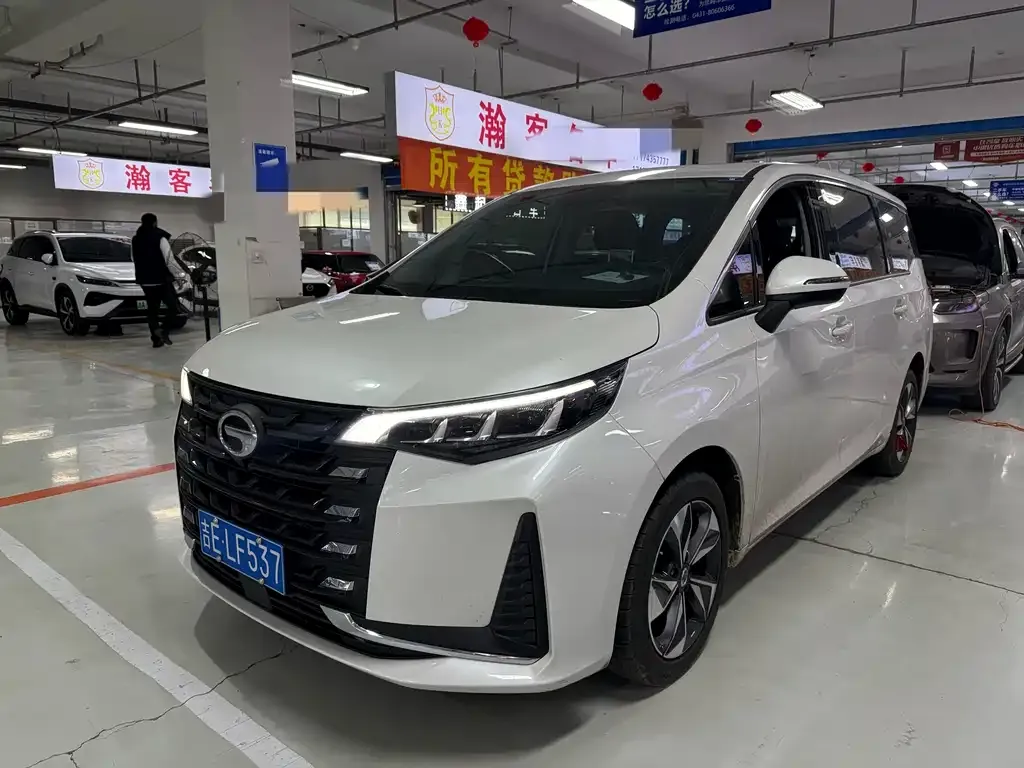 GAC Motor Trumpchi M6 — фото 1
