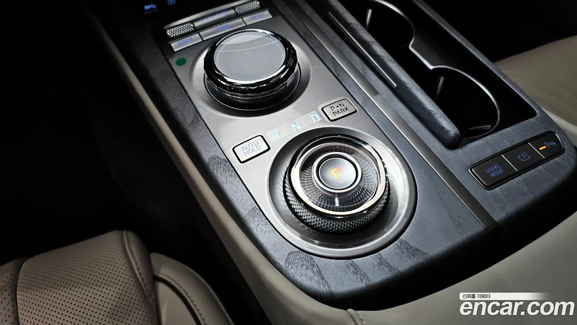 Genesis G80 — фото 10