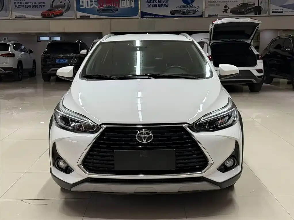 Toyota Yaris L 2023 из CN, фото 10