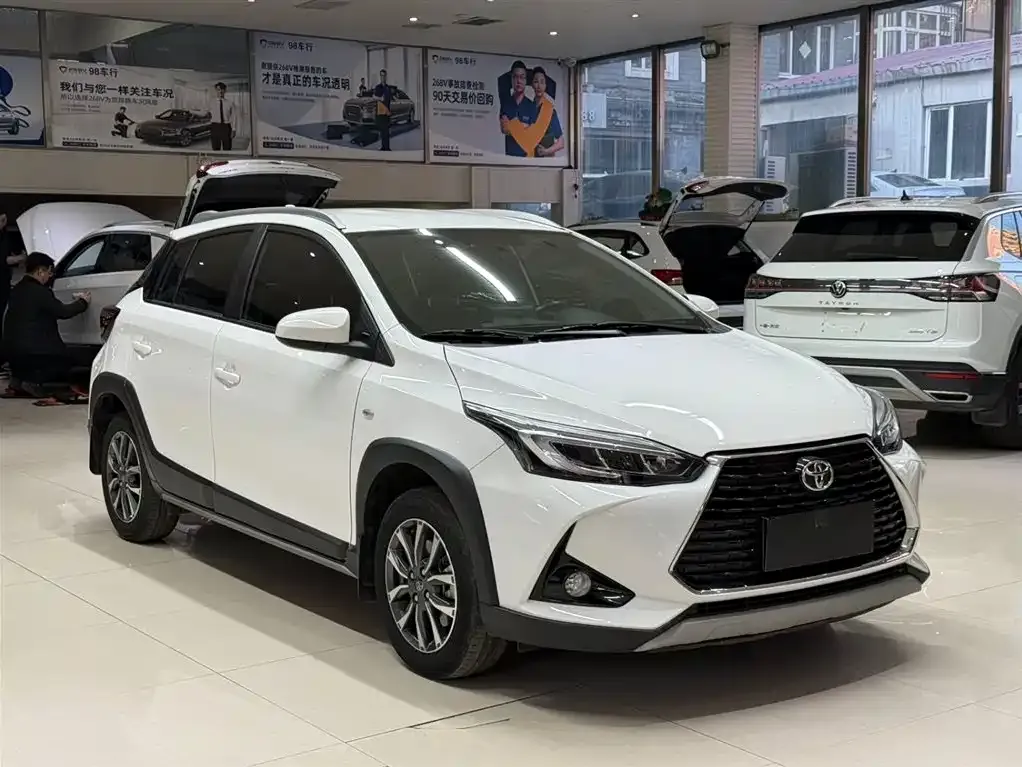 Toyota Yaris L 2023 из CN, фото 9