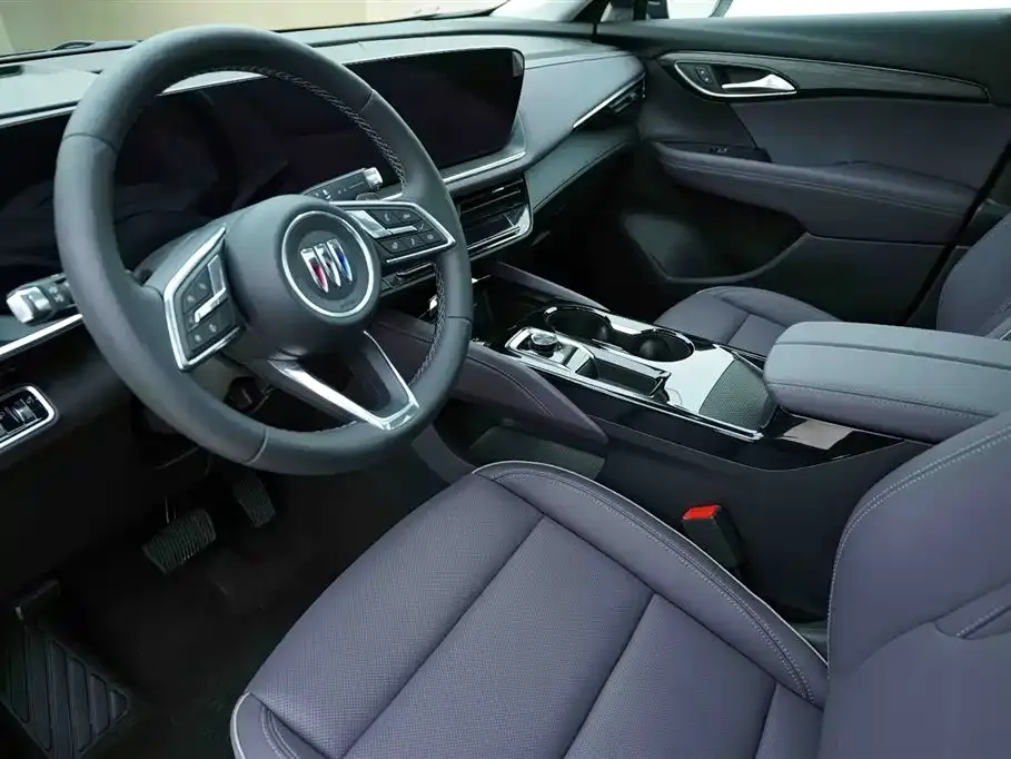 Buick Envision Plus — фото 10