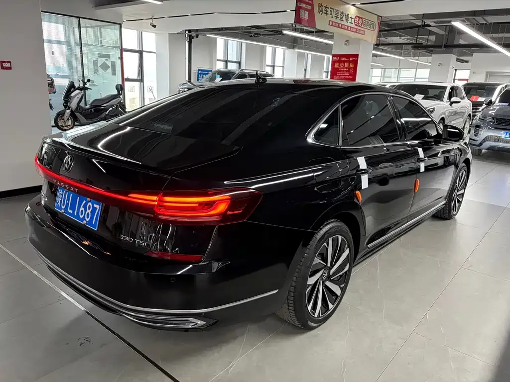 Volkswagen Passat — фото 4
