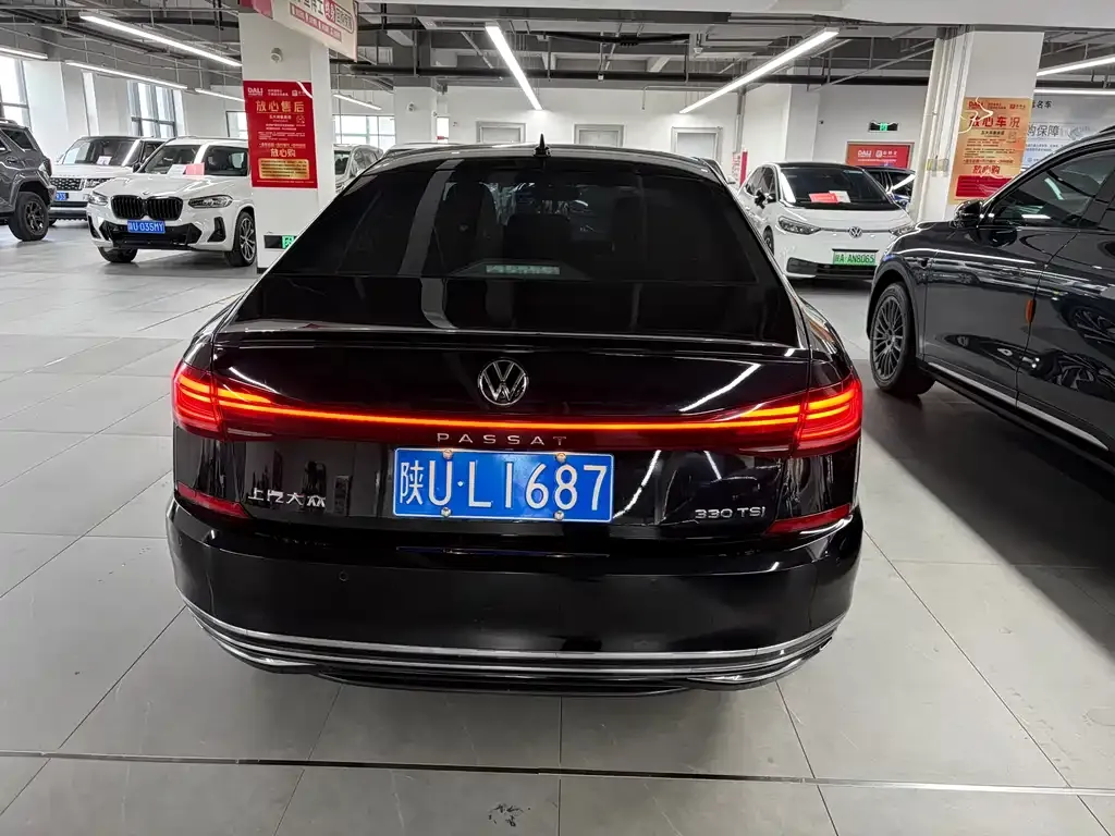 Volkswagen Passat — фото 5