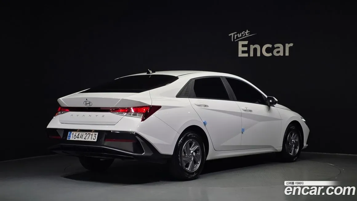 Hyundai AVANTE — фото 8