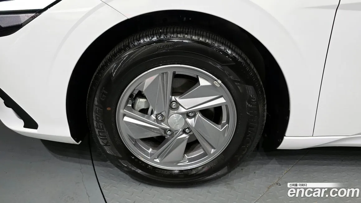 Hyundai AVANTE — фото 9