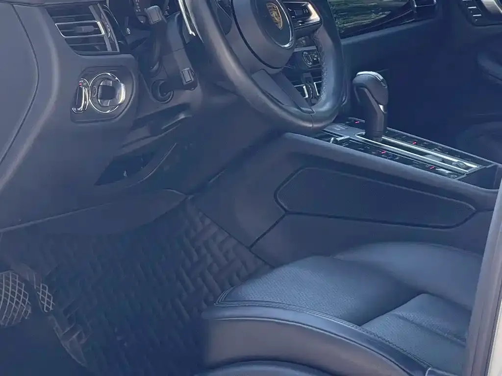 Porsche Macan 2023 из CN, фото 2