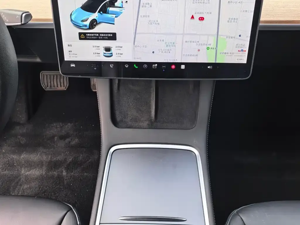 Tesla Model 3 — фото 3