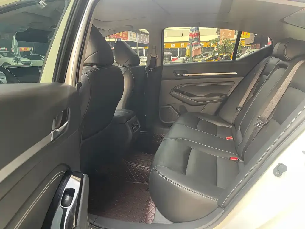 Nissan Teana 2023 из CN, фото 2