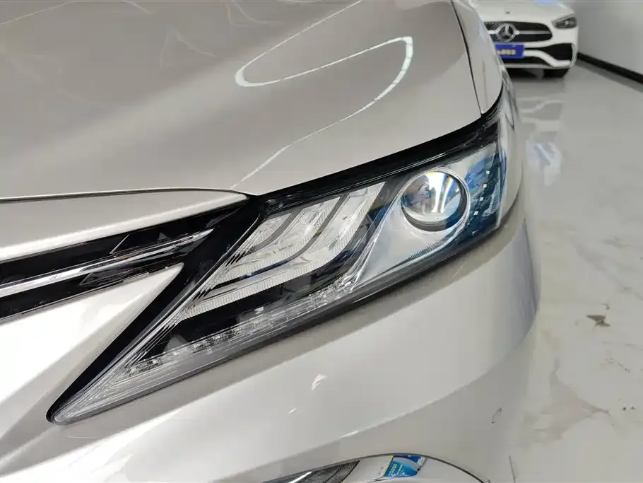 Toyota Camry 2021 из CN, фото 5