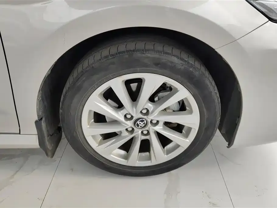 Toyota Camry 2021 из CN, фото 2