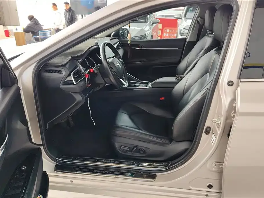 Toyota Camry 2021 из CN, фото 9