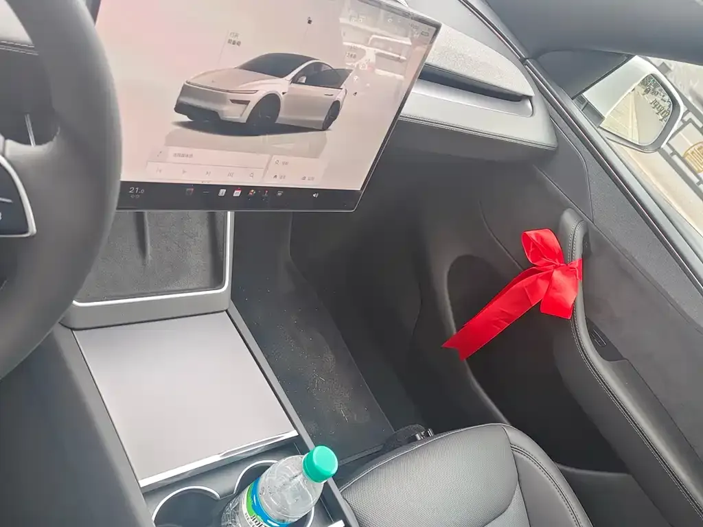 Tesla Model Y 2026 из CN, фото 3