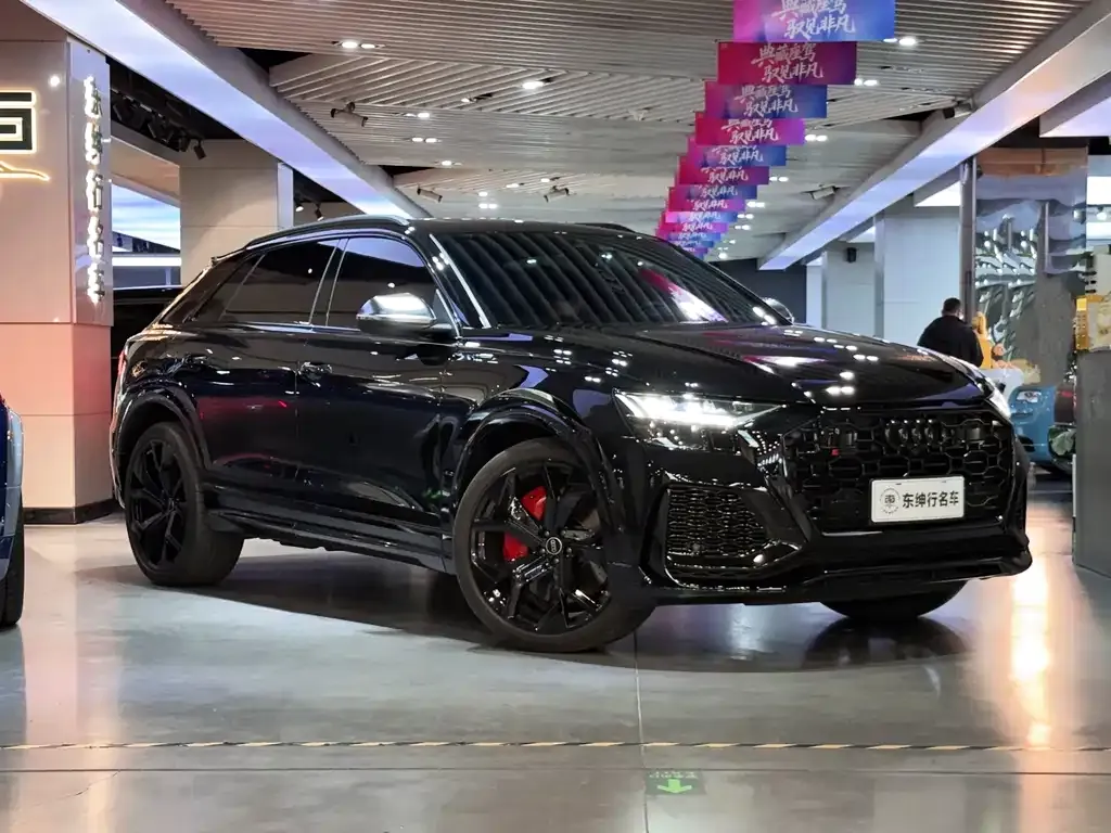 Audi RS Q8 2024 из CN, фото 9