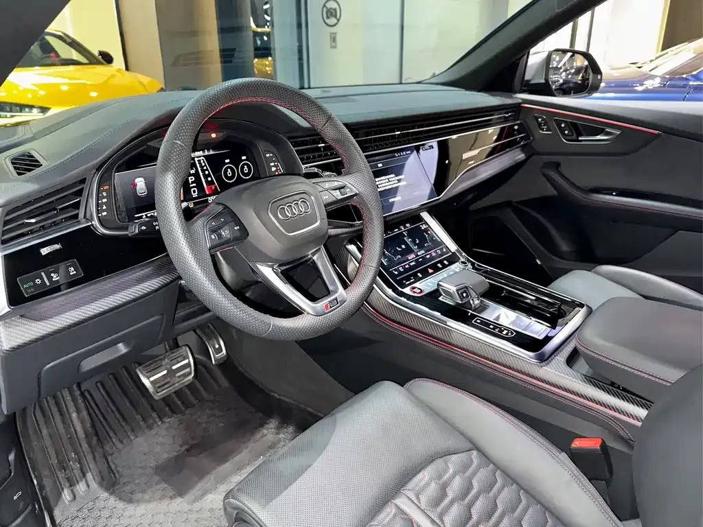 Audi RS Q8 2024 из CN, фото 4