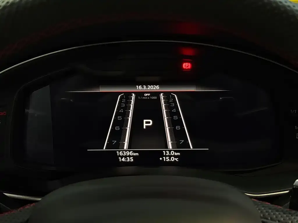 Audi RS Q8 2024 из CN, фото 2