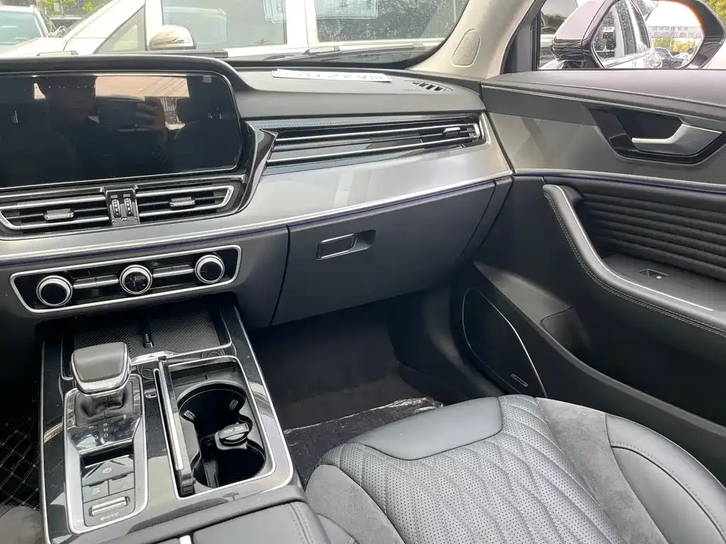 Hongqi HS5 2024 из CN, фото 10