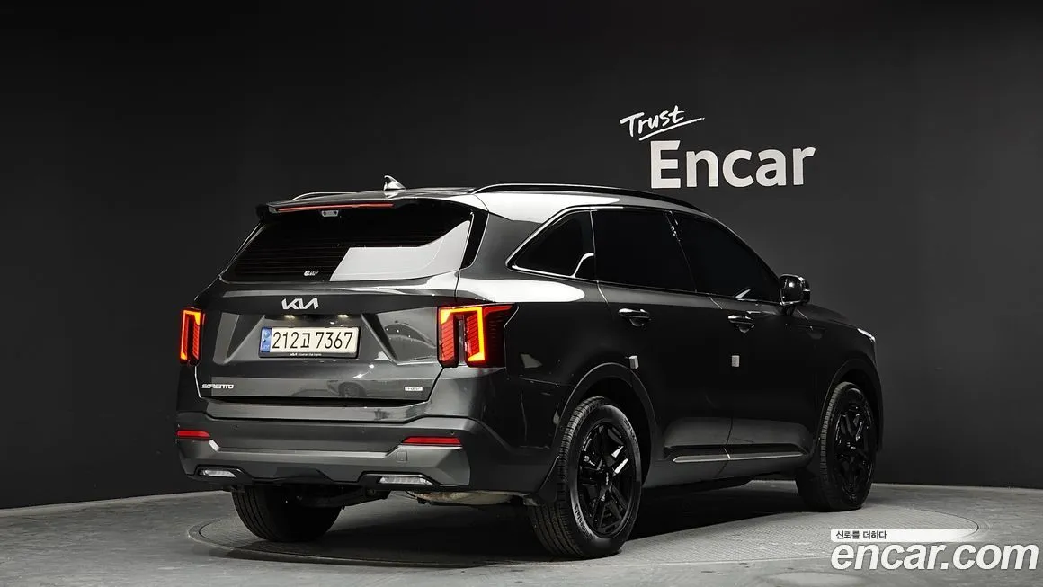 Kia Sorento — фото 9