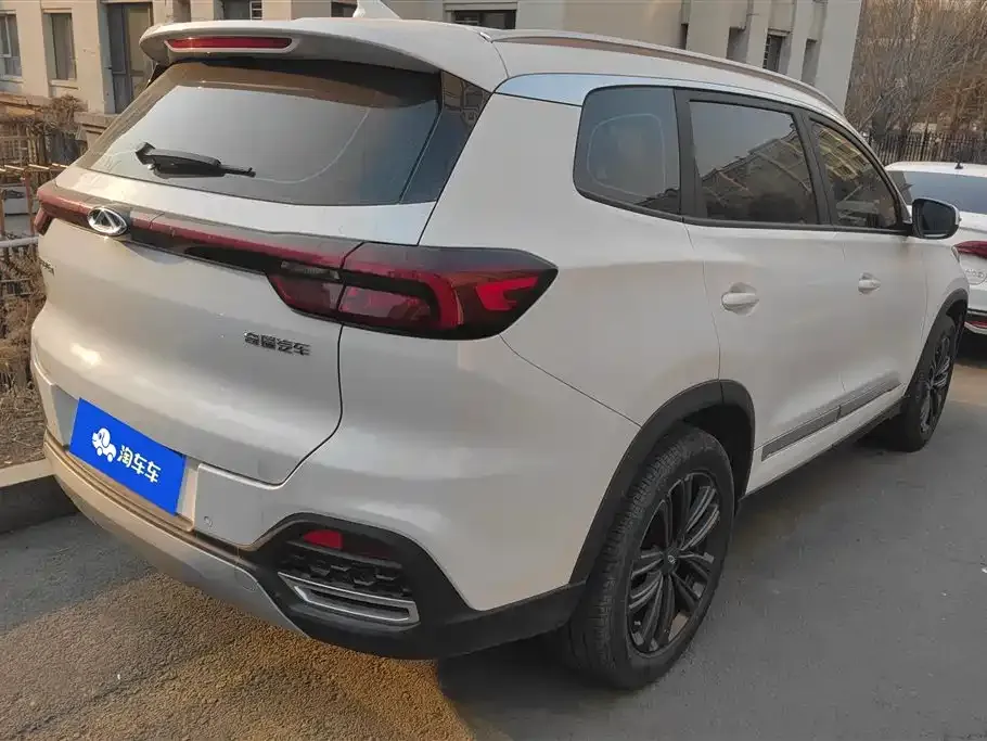Chery Tiggo 8 — фото 2