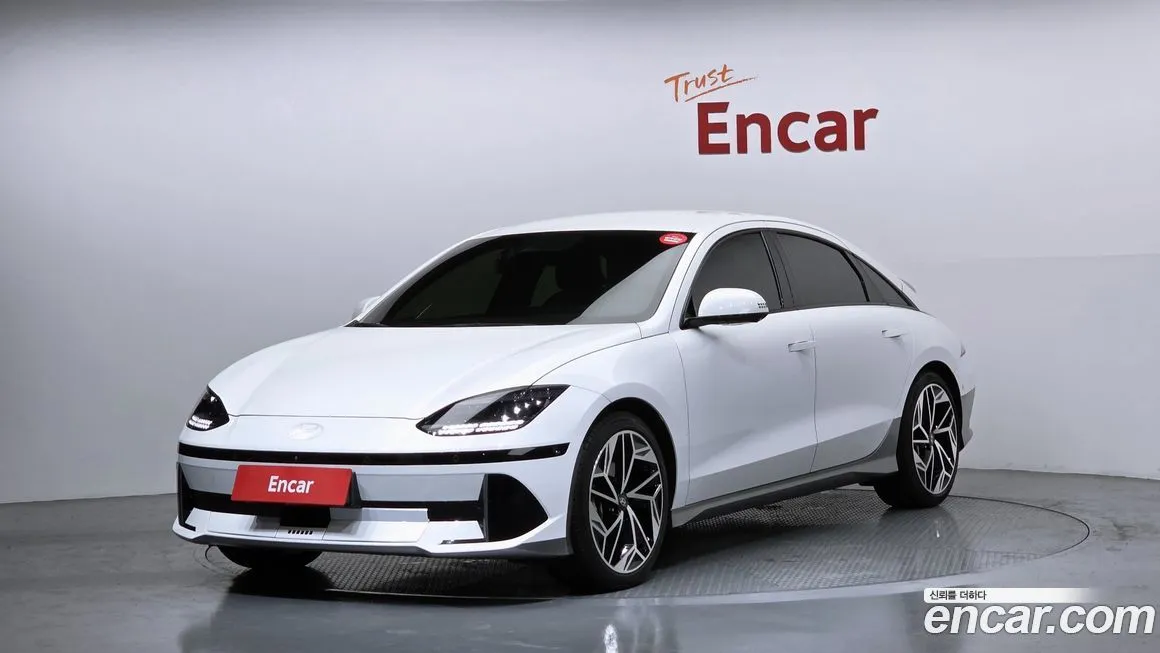 Hyundai Ioniq6 — фото 1