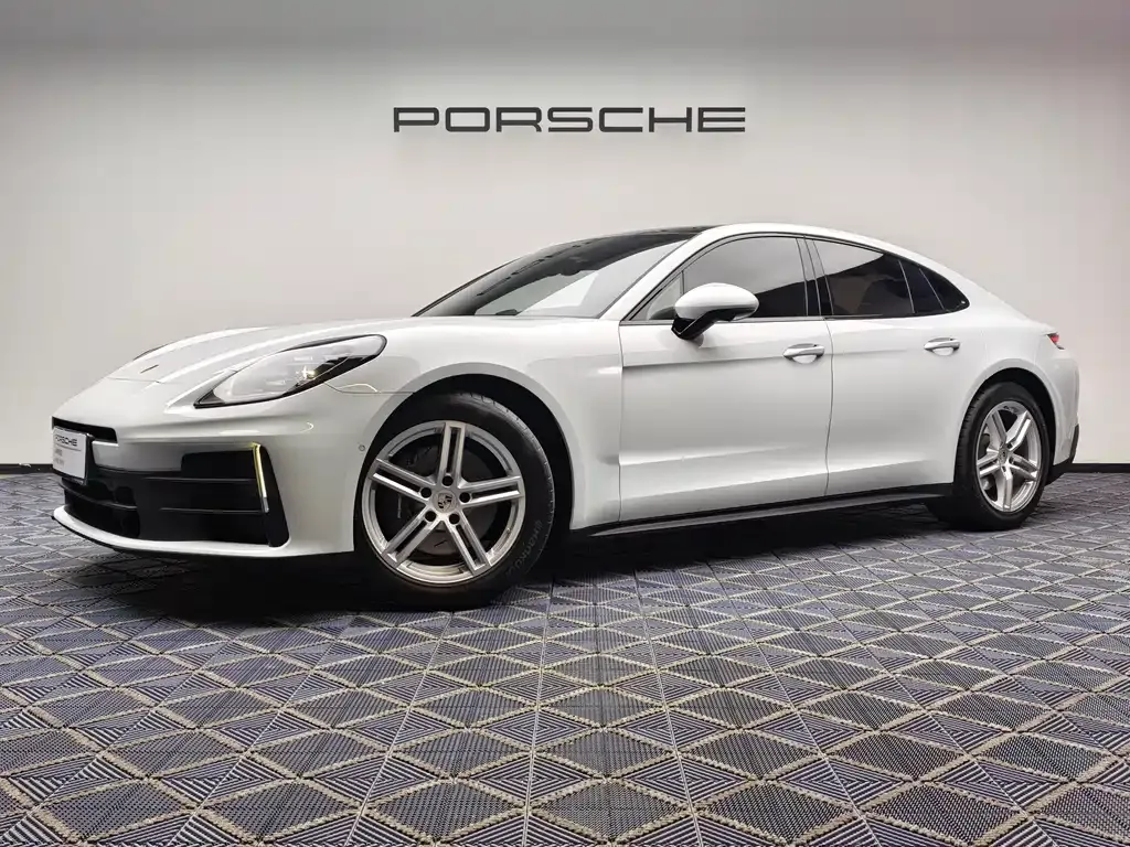 Porsche Panamera 2026 из CN, фото 1