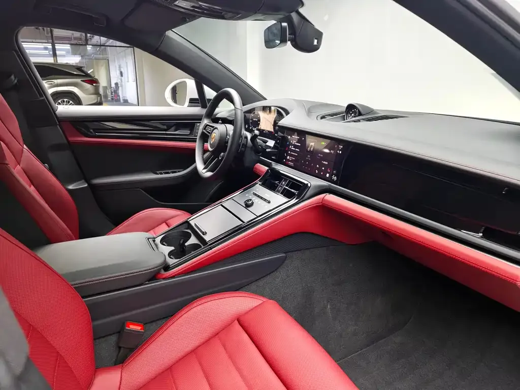 Porsche Panamera 2026 из CN, фото 7