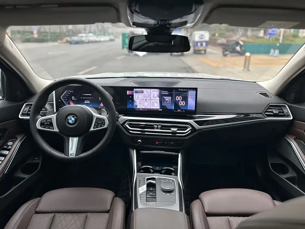 BMW 3 Series 2023 из CN, фото 5