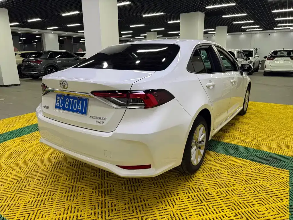 Toyota Corolla 2022 из CN, фото 7