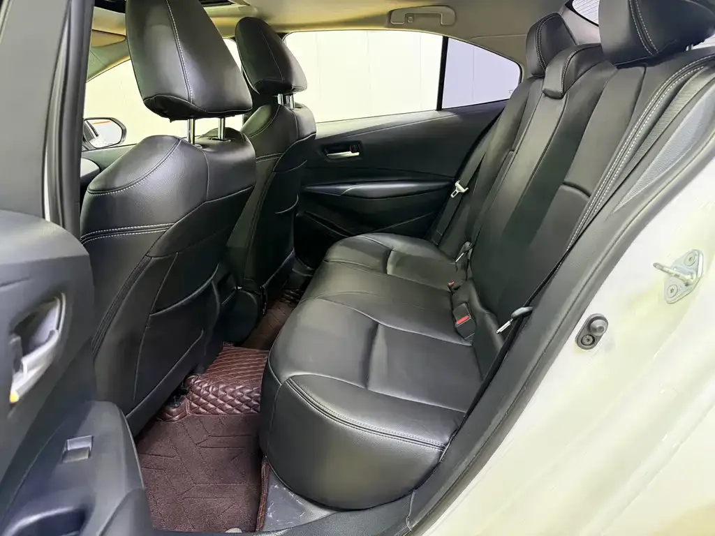 Toyota Corolla 2022 из CN, фото 2