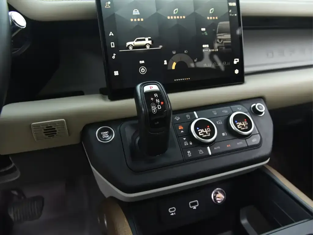 Land Rover Defender — фото 10