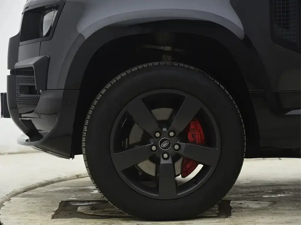 Land Rover Defender — фото 3