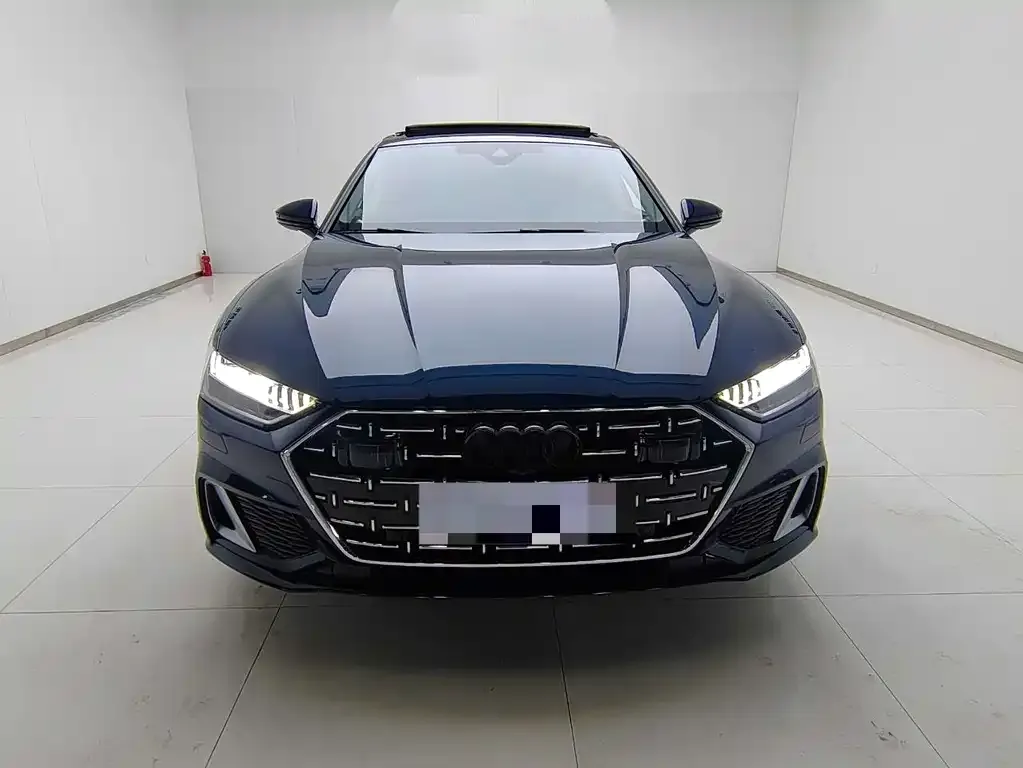 Audi A7L — фото 2