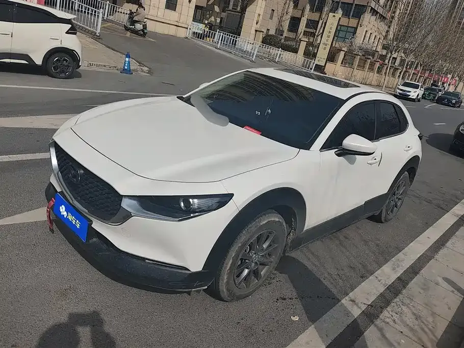 Mazda CX-30 — фото 1
