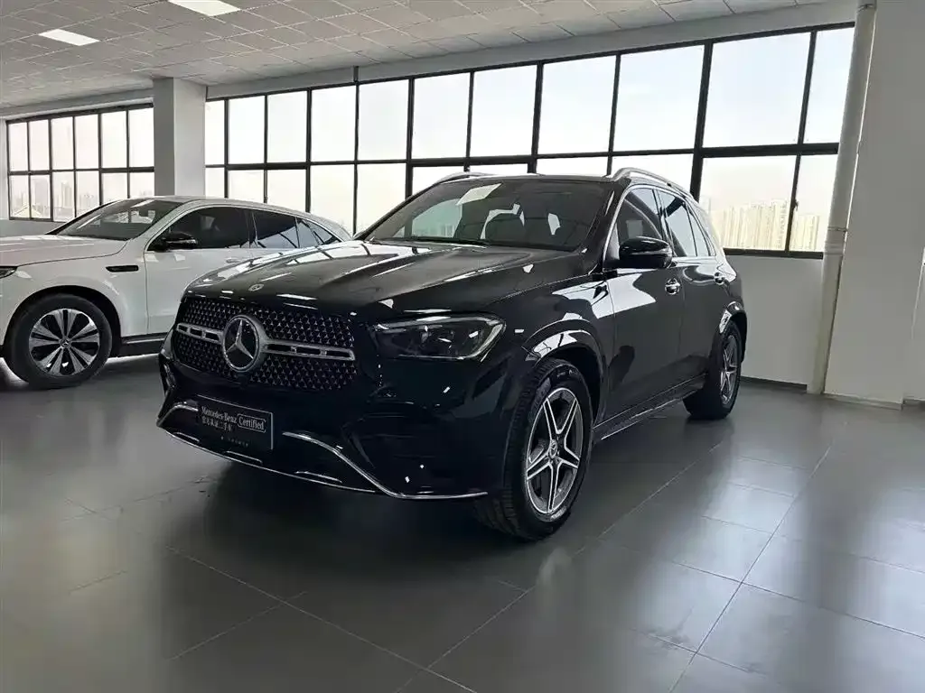 Mercedes-Benz GLE — фото 1