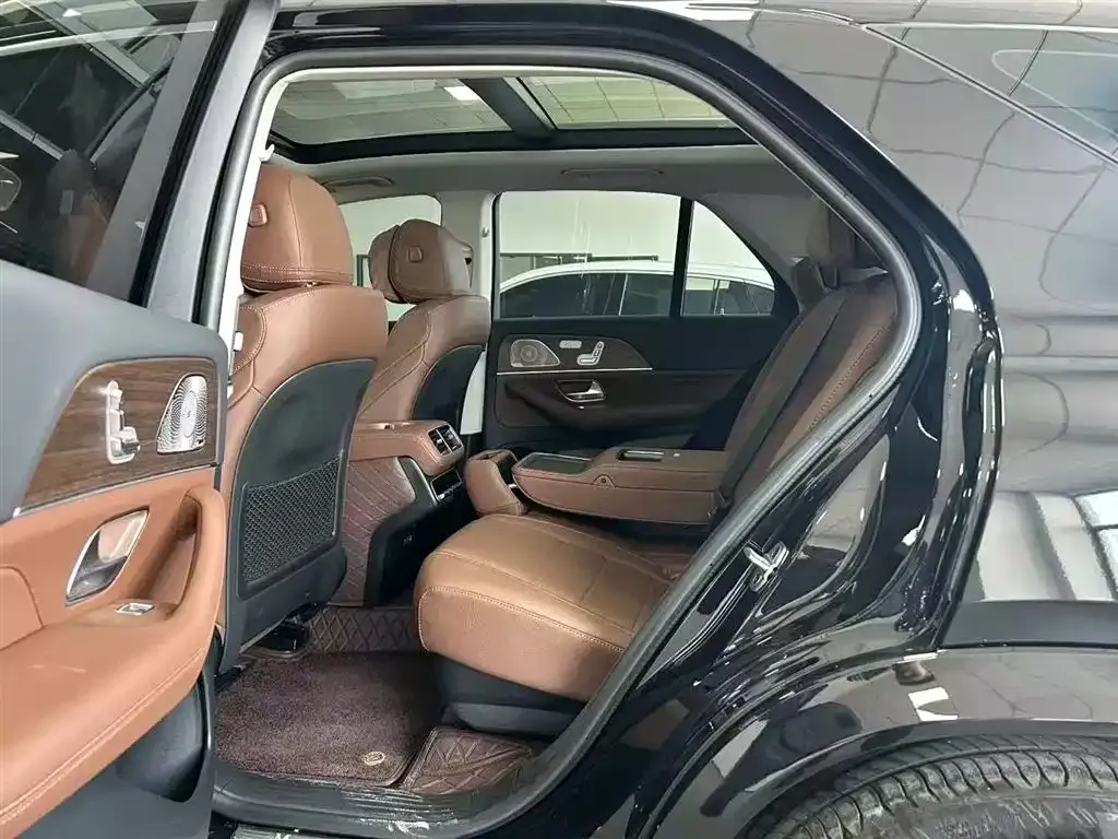 Mercedes-Benz GLE — фото 4