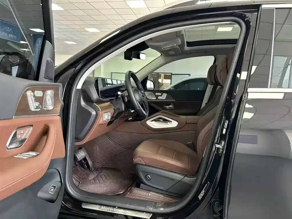 Mercedes-Benz GLE — фото 6