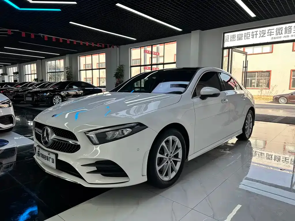 Mercedes-Benz A-Class — фото 1