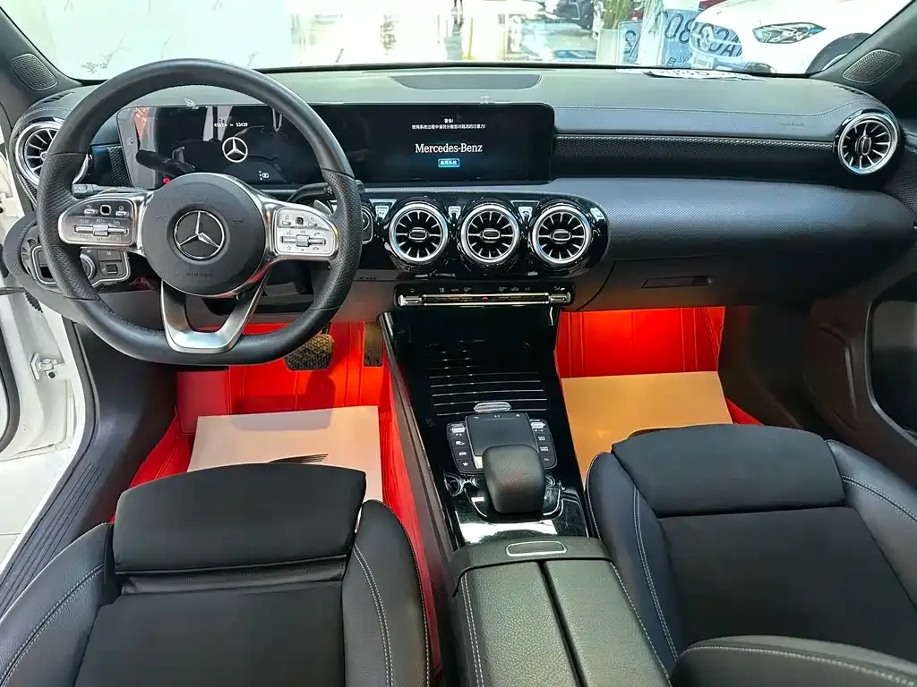 Mercedes-Benz A-Class — фото 4