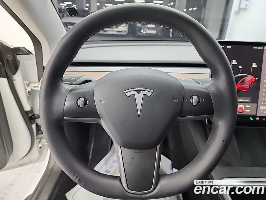 Tesla Model 3 — фото 6