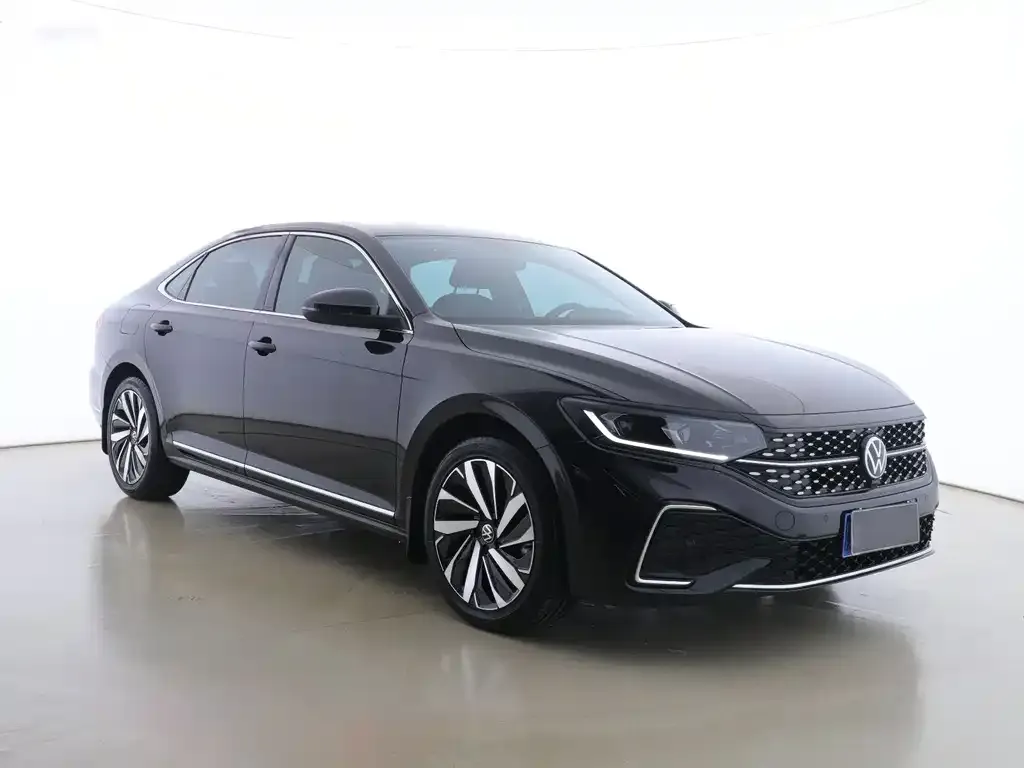 Volkswagen Passat — фото 2