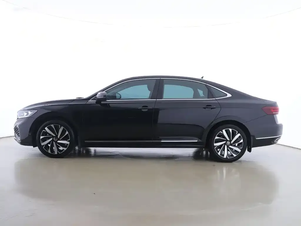 Volkswagen Passat — фото 5