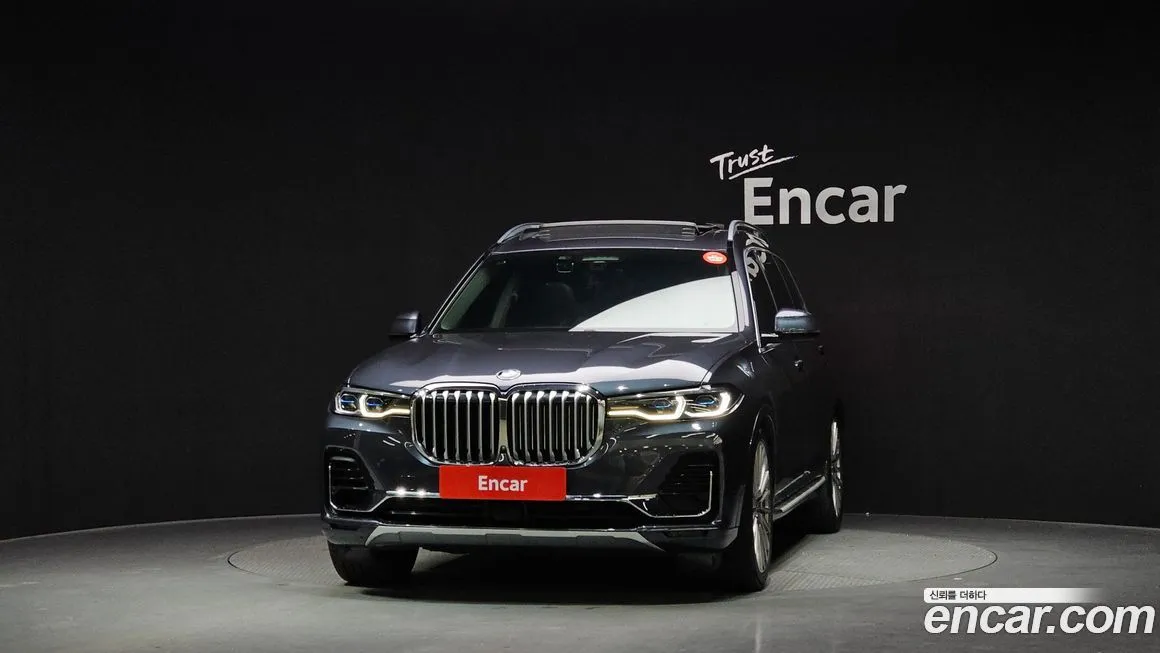 BMW X7 — фото 3