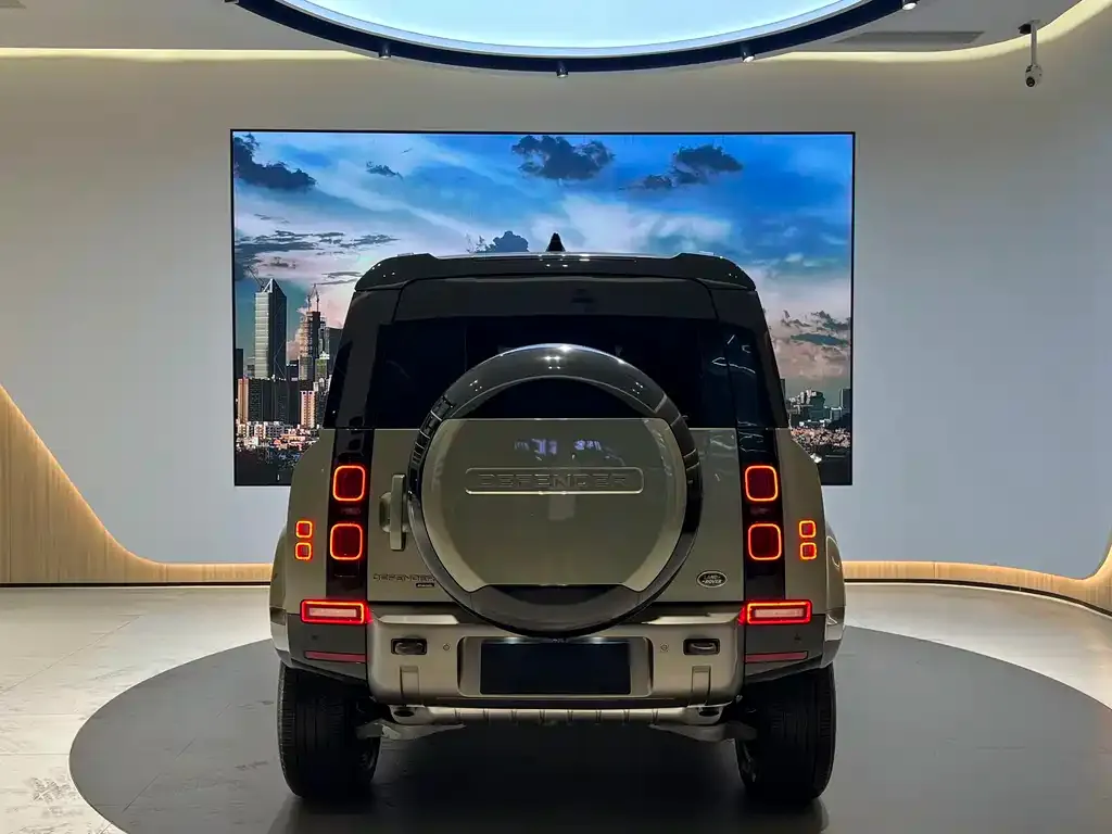Land Rover Defender — фото 3