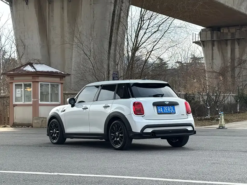 MINI Cooper (3-door) 2024 из CN, фото 8