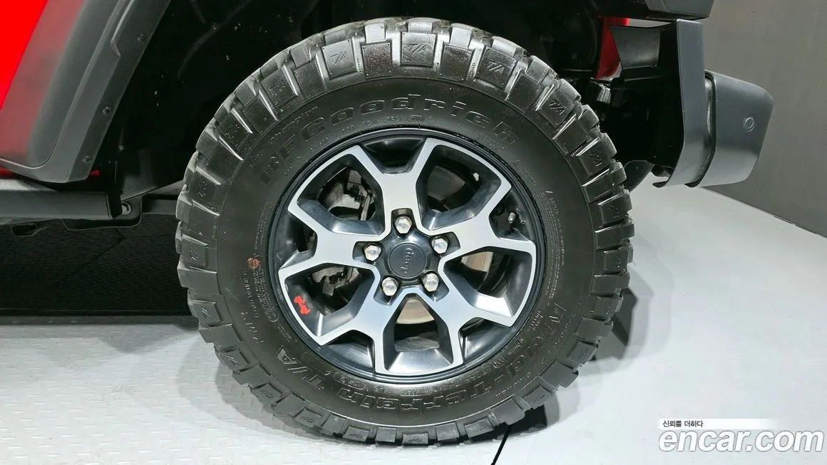 Jeep Wrangler 2021 из KR, фото 9