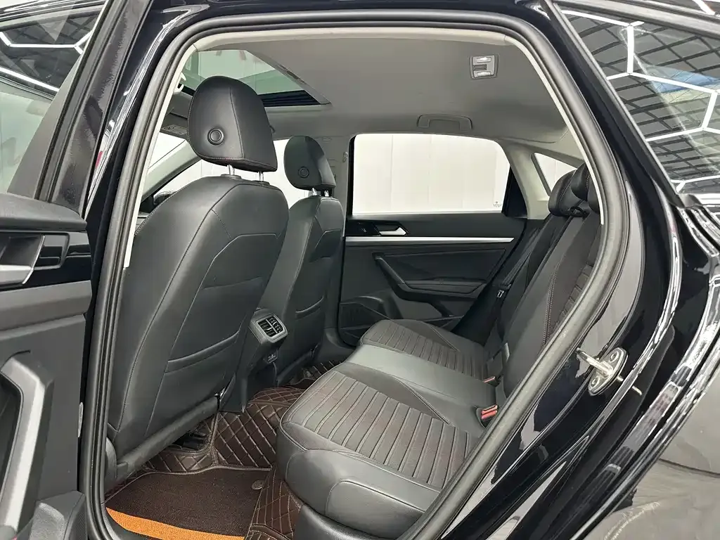 Volkswagen Lavida 2022 из CN, фото 3
