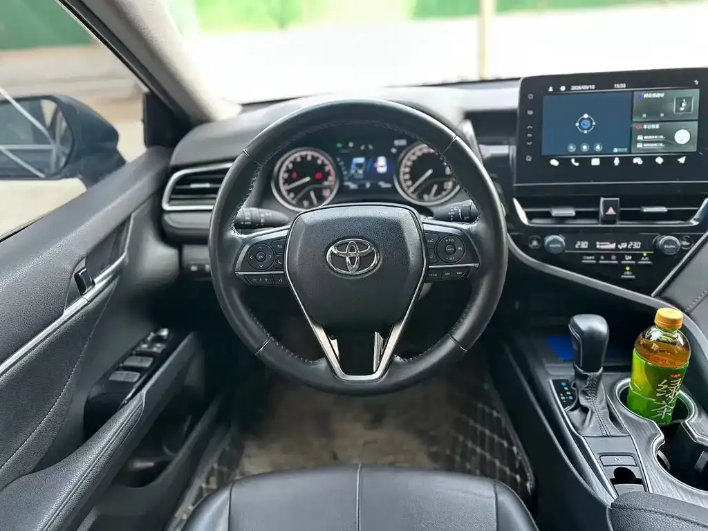 Toyota Camry 2023 из CN, фото 2